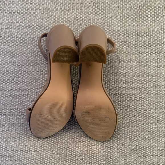 Steve Madden Winen’s Casrson-Nude Block Heel Sandals - Picture 5 of 6